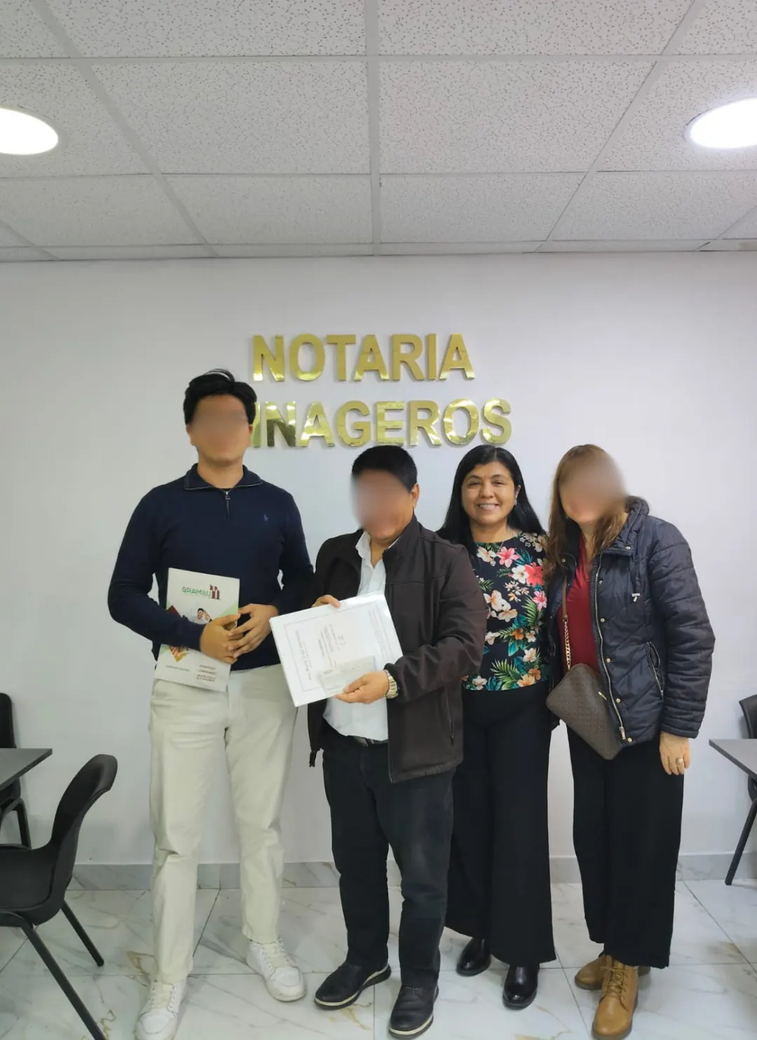 Firma notarial acompañada por JMO